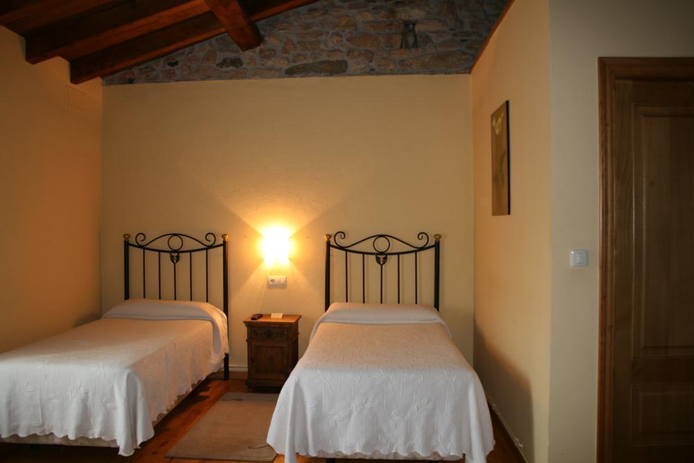 Rectoral De Goian Guest House Саррия Стая снимка