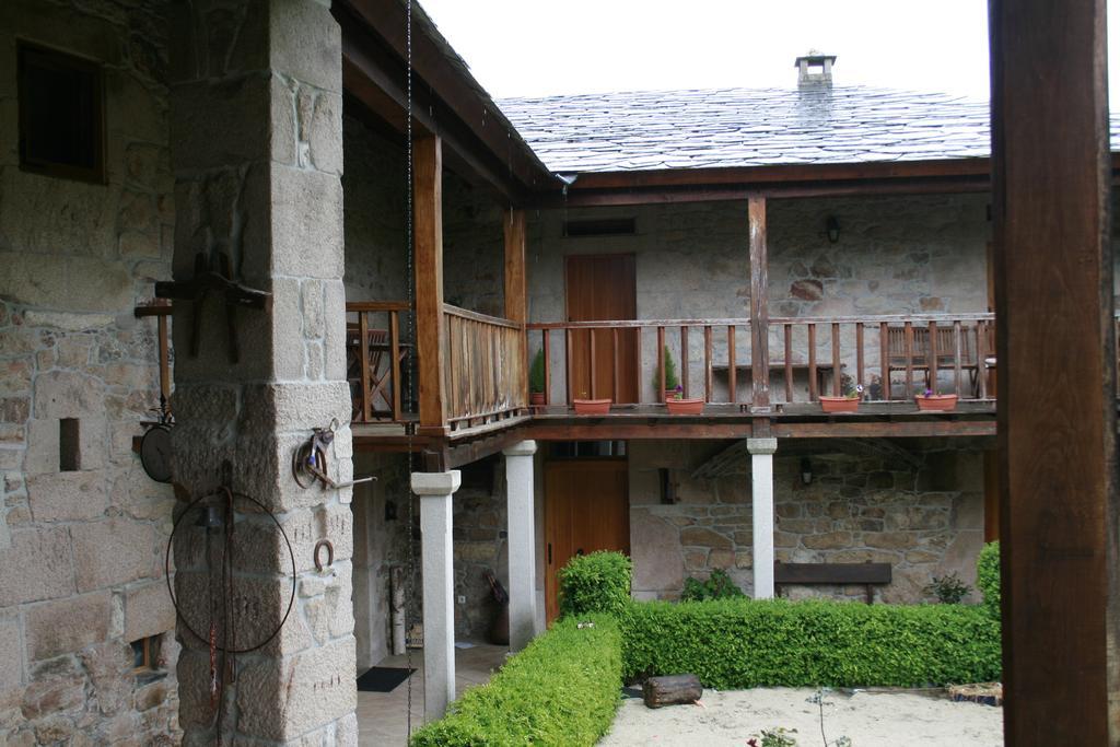 Rectoral De Goian Guest House Саррия Екстериор снимка